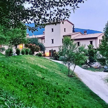 Agriturismo Il Covo Del Solengo Villa Valtopina Exterior photo